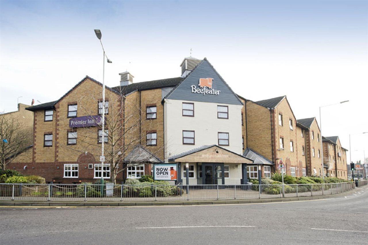 Premier Inn London Romford Esterno foto