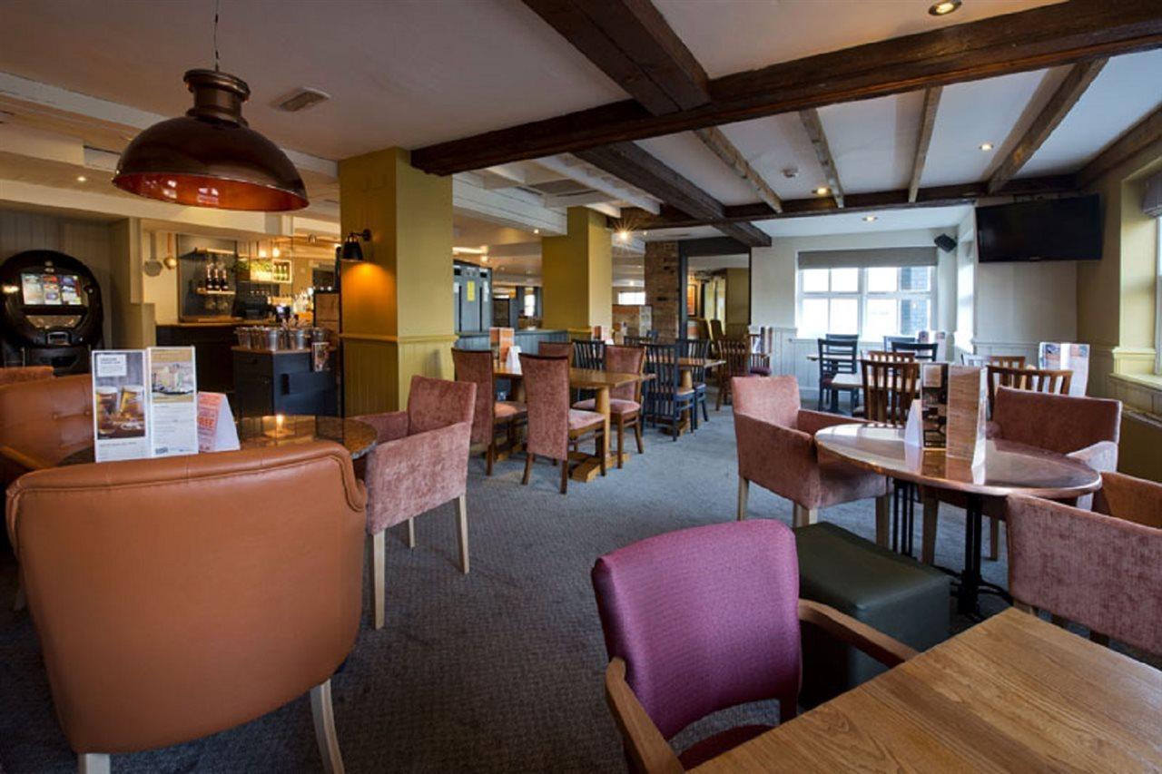 Premier Inn London Romford Esterno foto