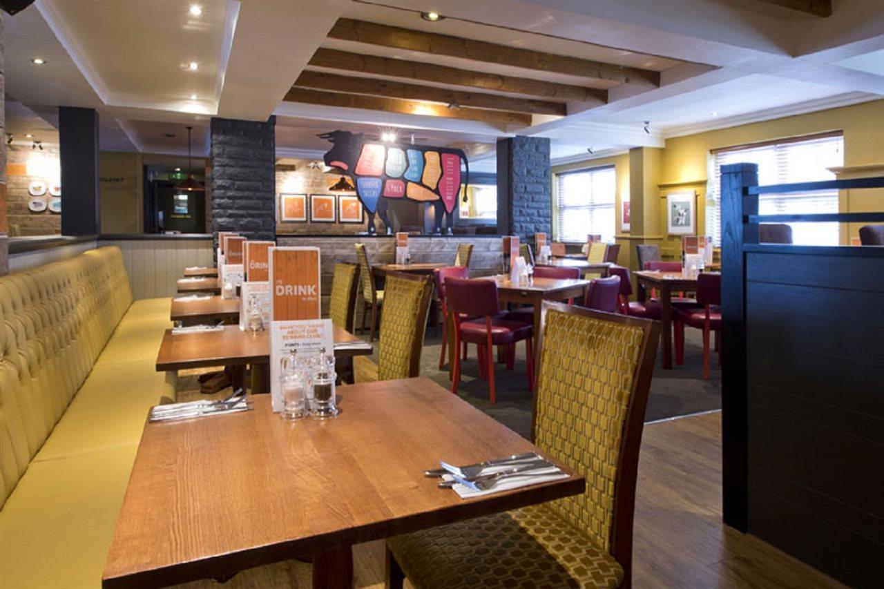 Premier Inn London Romford Esterno foto