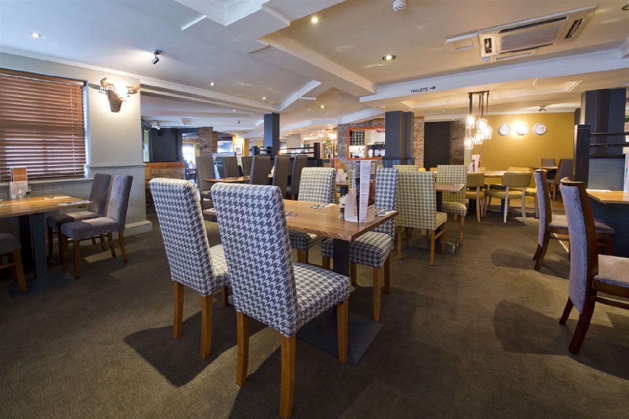 Premier Inn London Romford Esterno foto