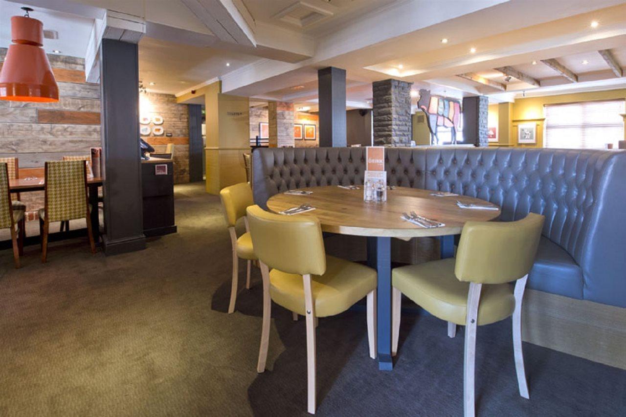 Premier Inn London Romford Esterno foto