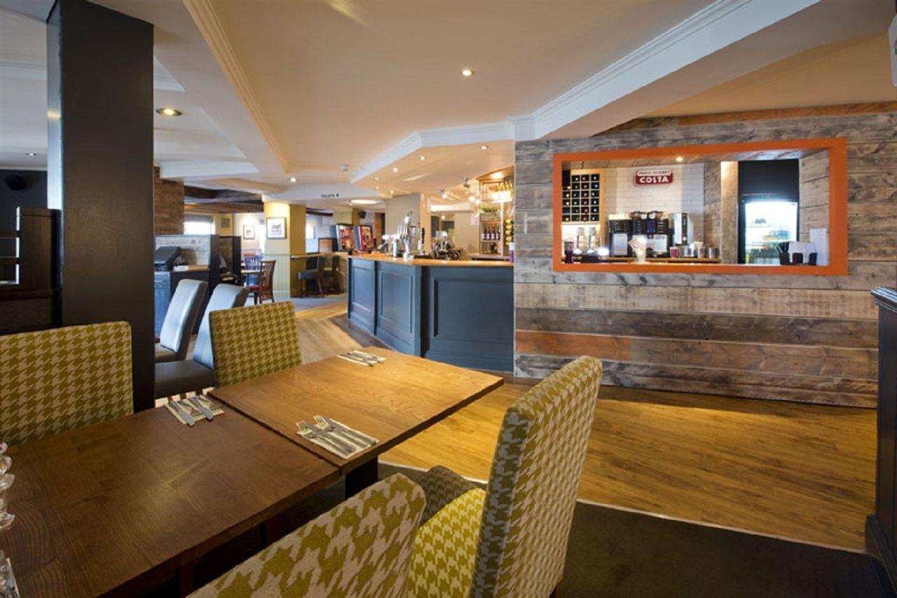 Premier Inn London Romford Esterno foto